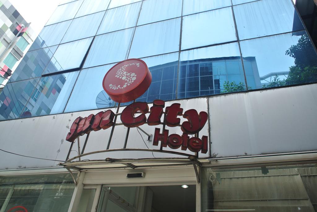 Sun City Hotel Μπανγκόκ Εξωτερικό φωτογραφία