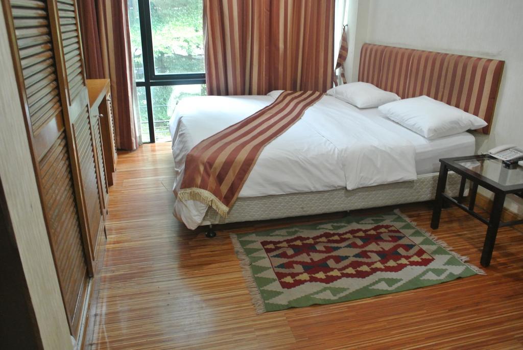 Sun City Hotel Μπανγκόκ Δωμάτιο φωτογραφία