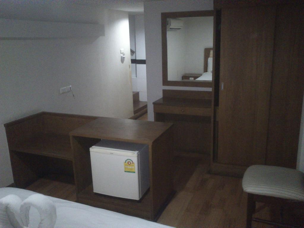 Sun City Hotel Μπανγκόκ Εξωτερικό φωτογραφία